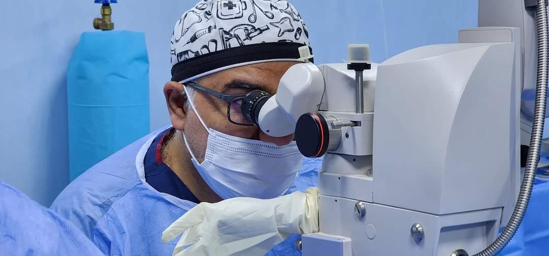 Prof. Dr. Mohammed El Ashri during an eye procedure